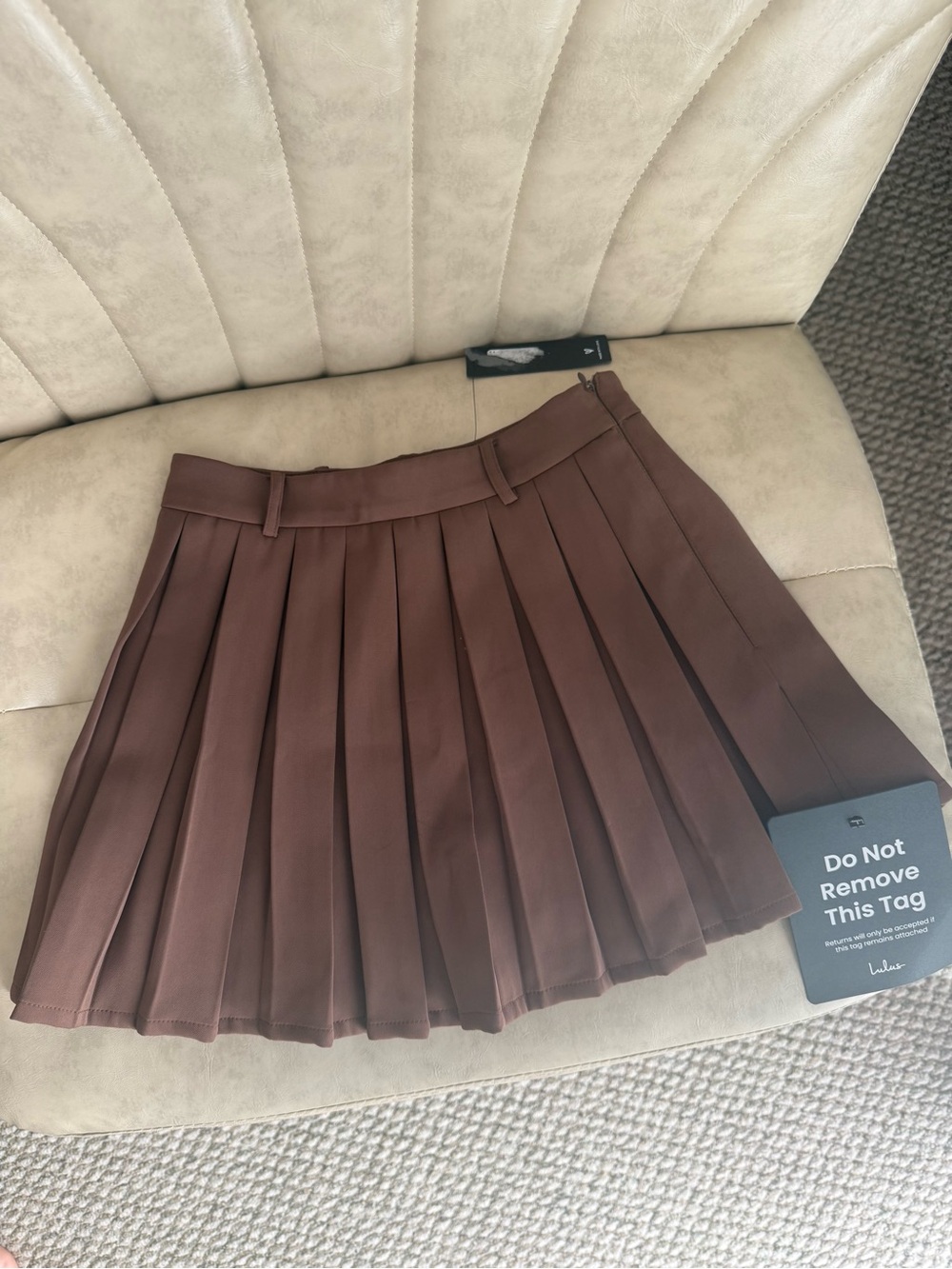 Lulus Pleated Mini Skirt xs nwt